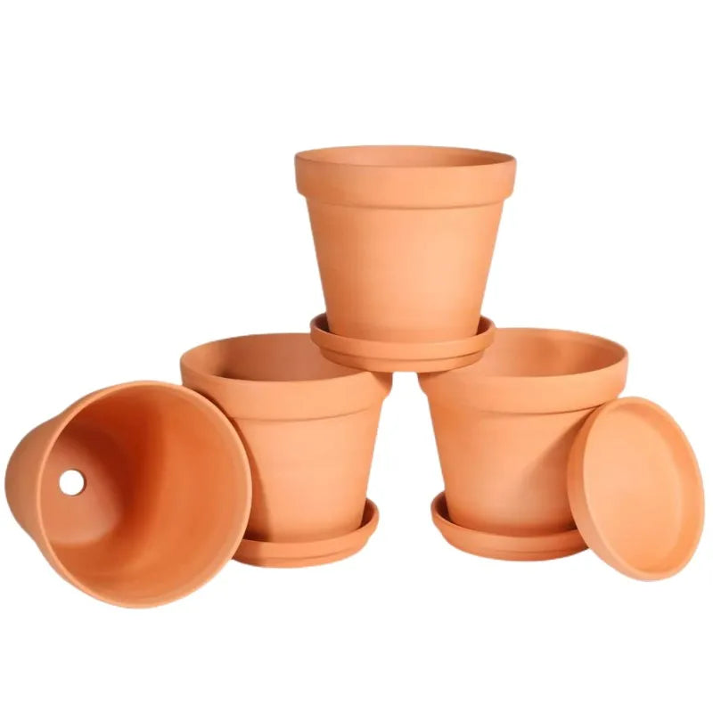 Pot and saucer shown separately